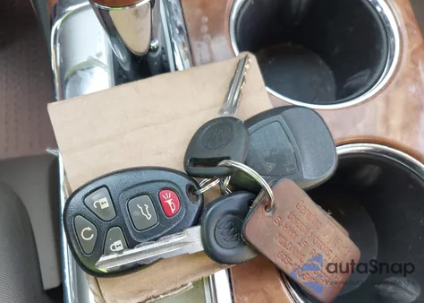 2011 Buick Enclave 2Xl z USA, uszkodzony, nr VIN 5GAKVCED0BJ314169